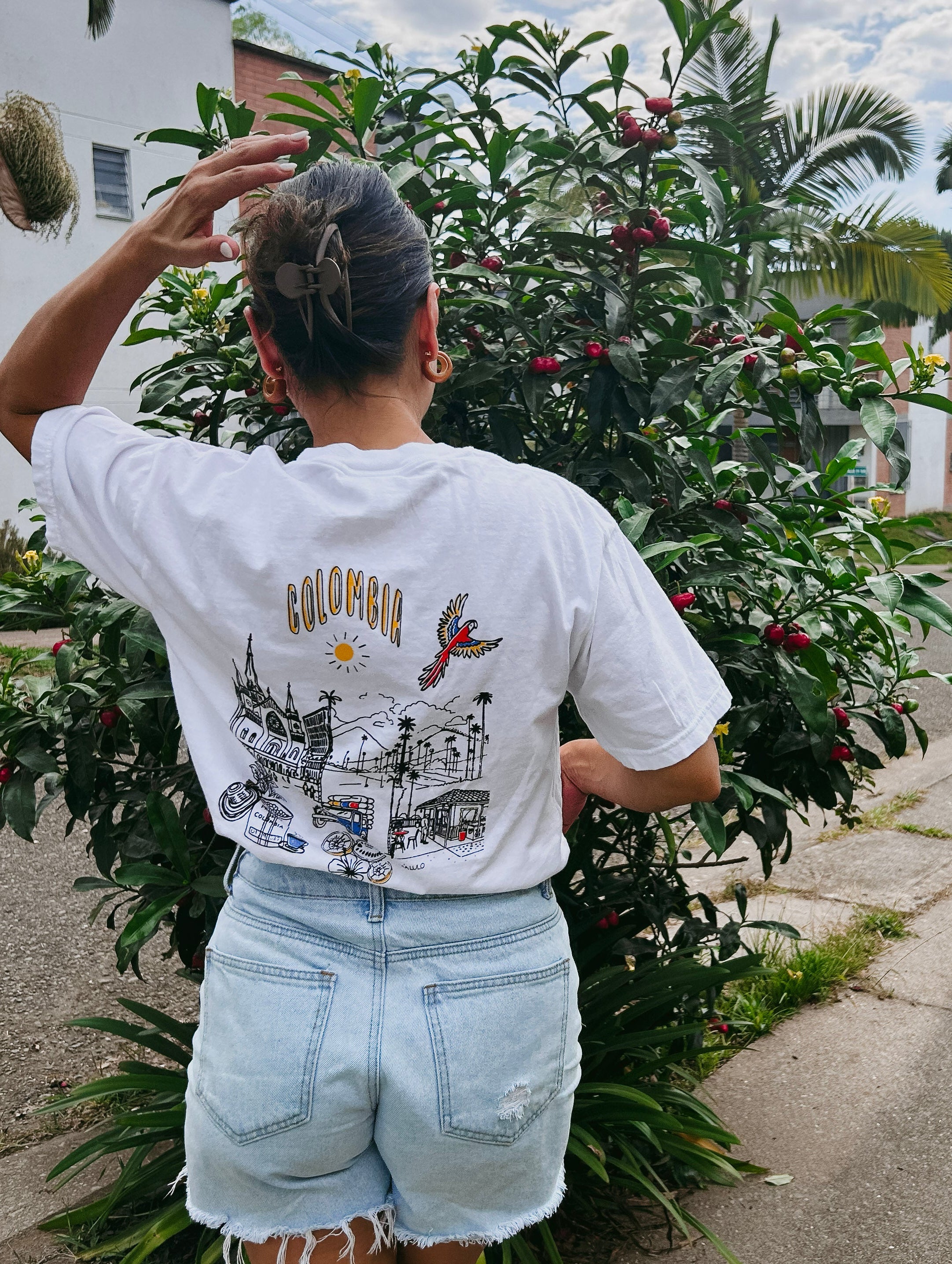 COLOMBIA - FUDRAISING t-shirt