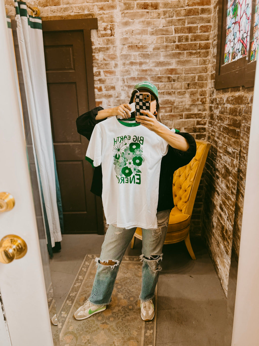 Big Earth Energy - T-Shirt