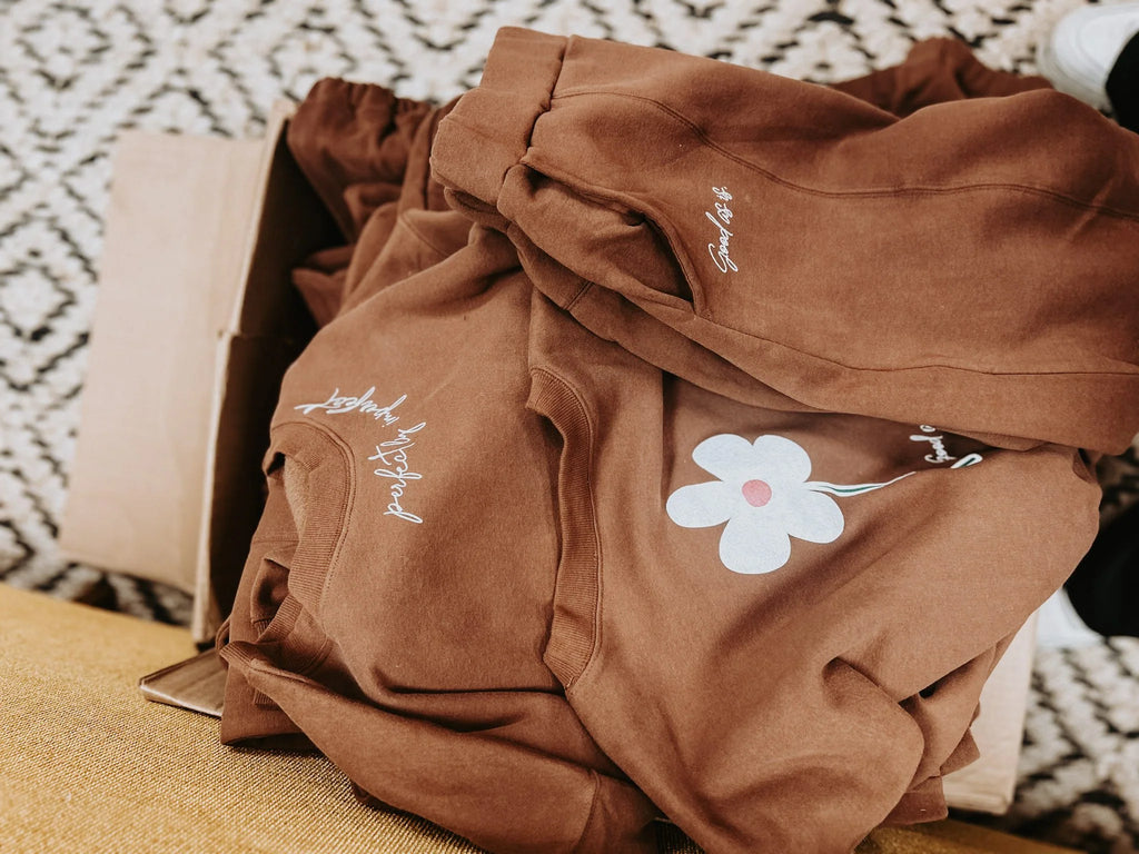 Good as is. – Cozy Brown sweat set