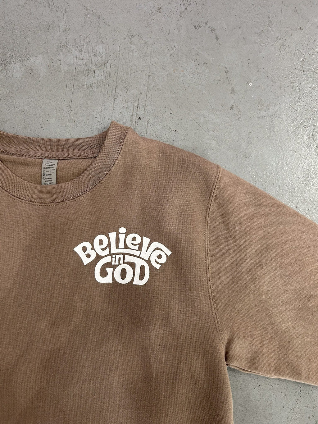 Believe in God – Brown sweatshirt