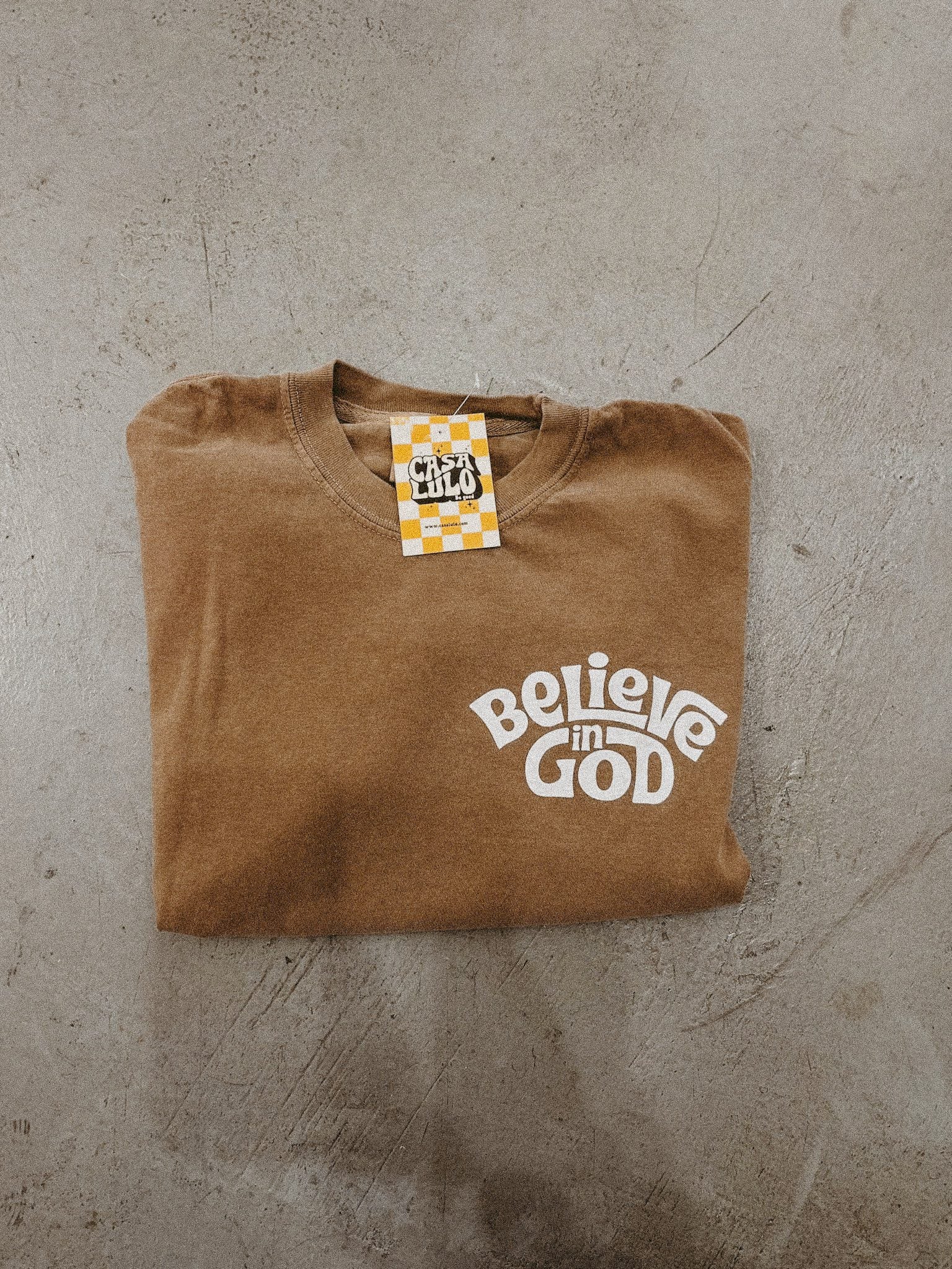 Belive in God – Brown T-shirt.