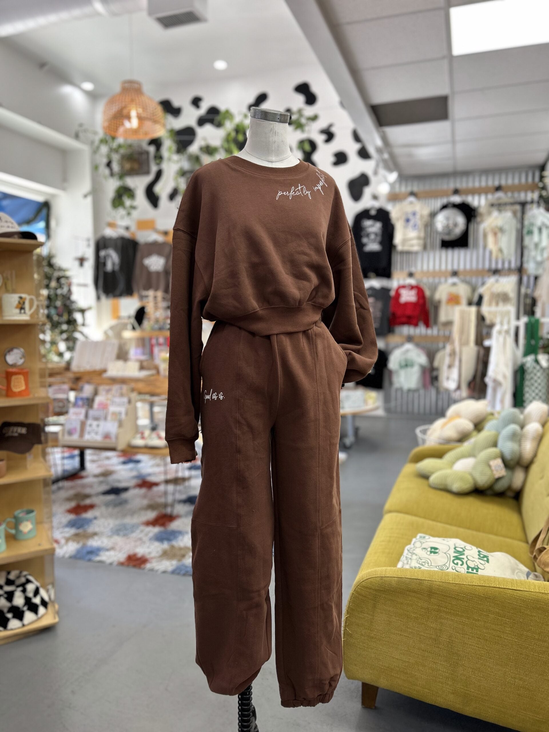 Good as is. – Cozy Brown sweat set